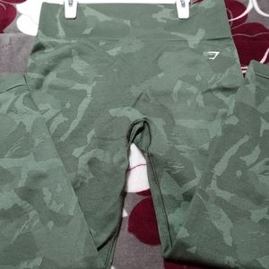 NEW!!!! GYMSHARK GREEN CAMO 💚 SIZE XL